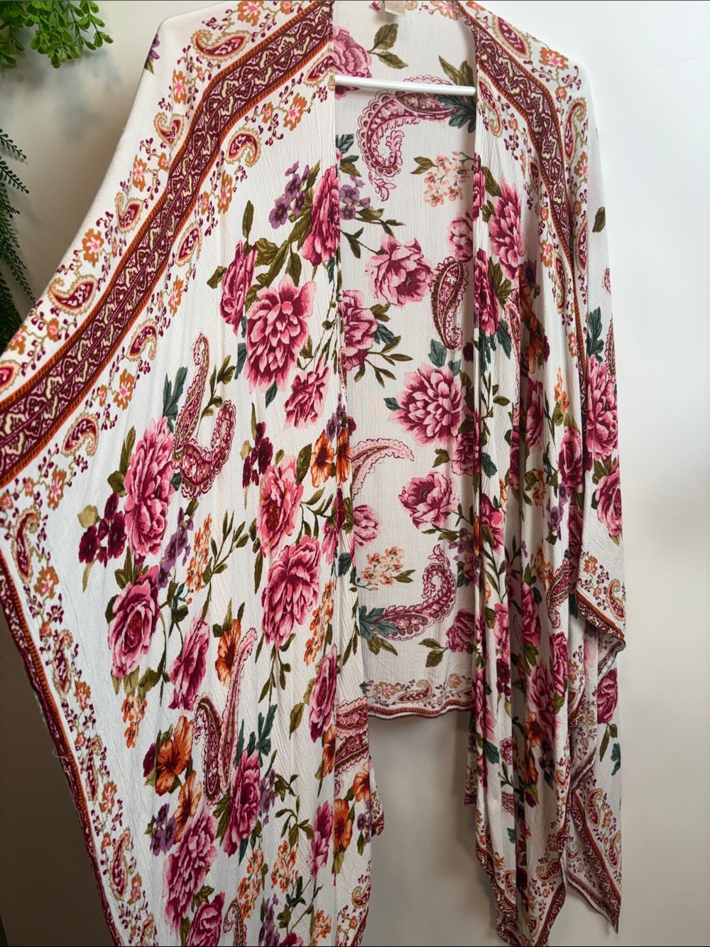 Forever 21 White Floral Paisley Kimono Wrap